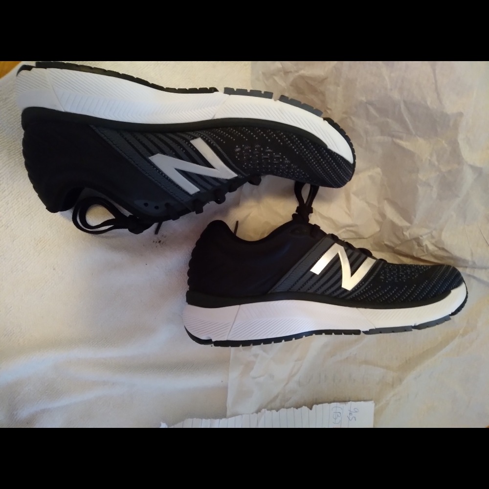 NewBalance shoes women’s size 9 1/2